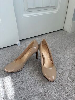 Cole Haan heels. Nude patent leather. Sz 7.5